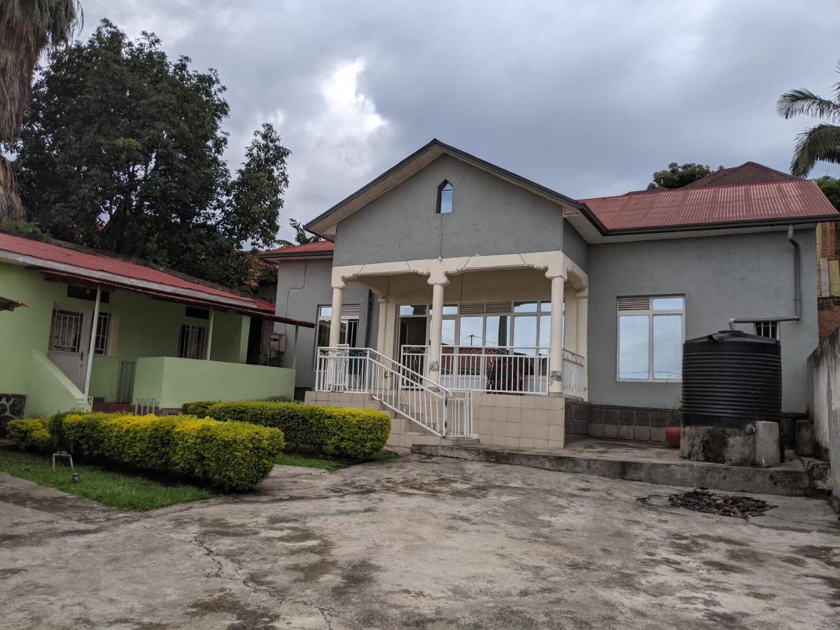 Ignite Guest House Гисеньи Экстерьер фото