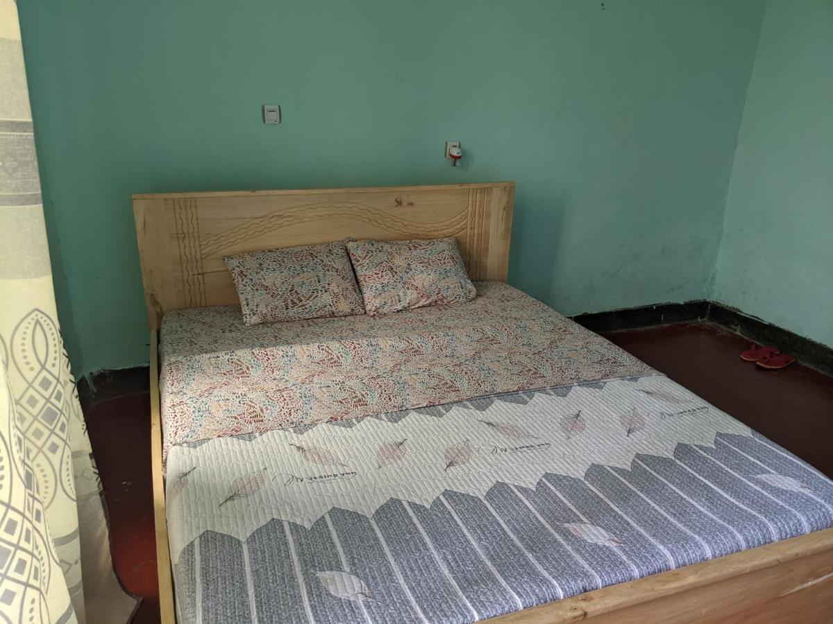 Ignite Guest House Гисеньи Экстерьер фото